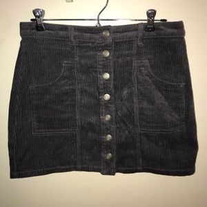 Skirt size M with pockets